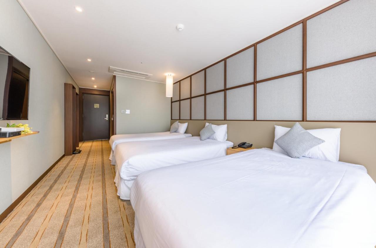 Shin Shin Hotel Cheonjiyeon Seogwipo Bagian luar foto